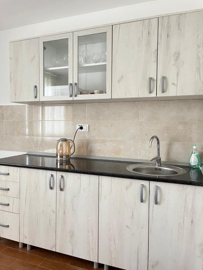 Surcin Apartment Ledine Экстерьер фото